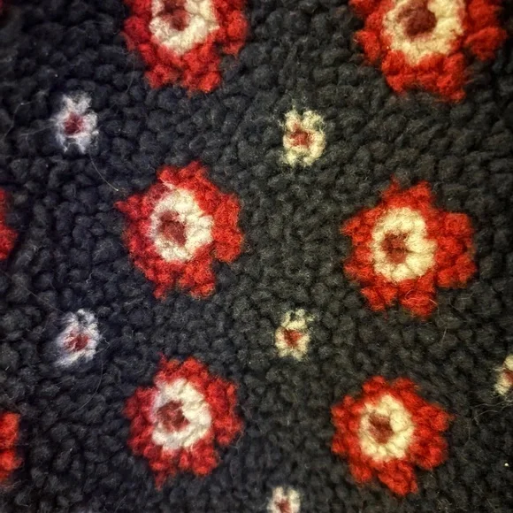 THE GREAT. The Countryside Pullover in Navy Geo Daisy 2/M - Picture 3 of 6